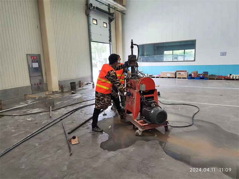 龙凤厂房地面下沉塌陷注浆加固施工